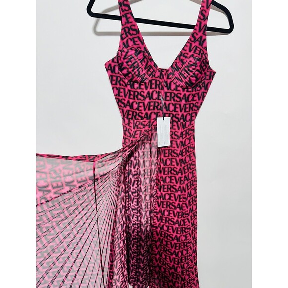 NWT$5,425 Versace Runway SS23 Plisse Dress All Over Logo Red Black IT 44/US 8 - Picture 9 of 16